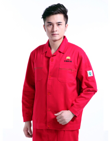 石油工作服為什么是紅色_敬酒服必須是紅色嗎_黑色面包服短款紅色圍巾圖片